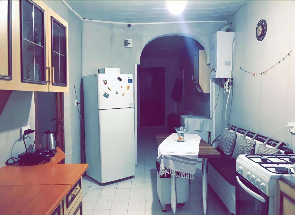 Guesthouse Greenside Borjomi Esterno foto