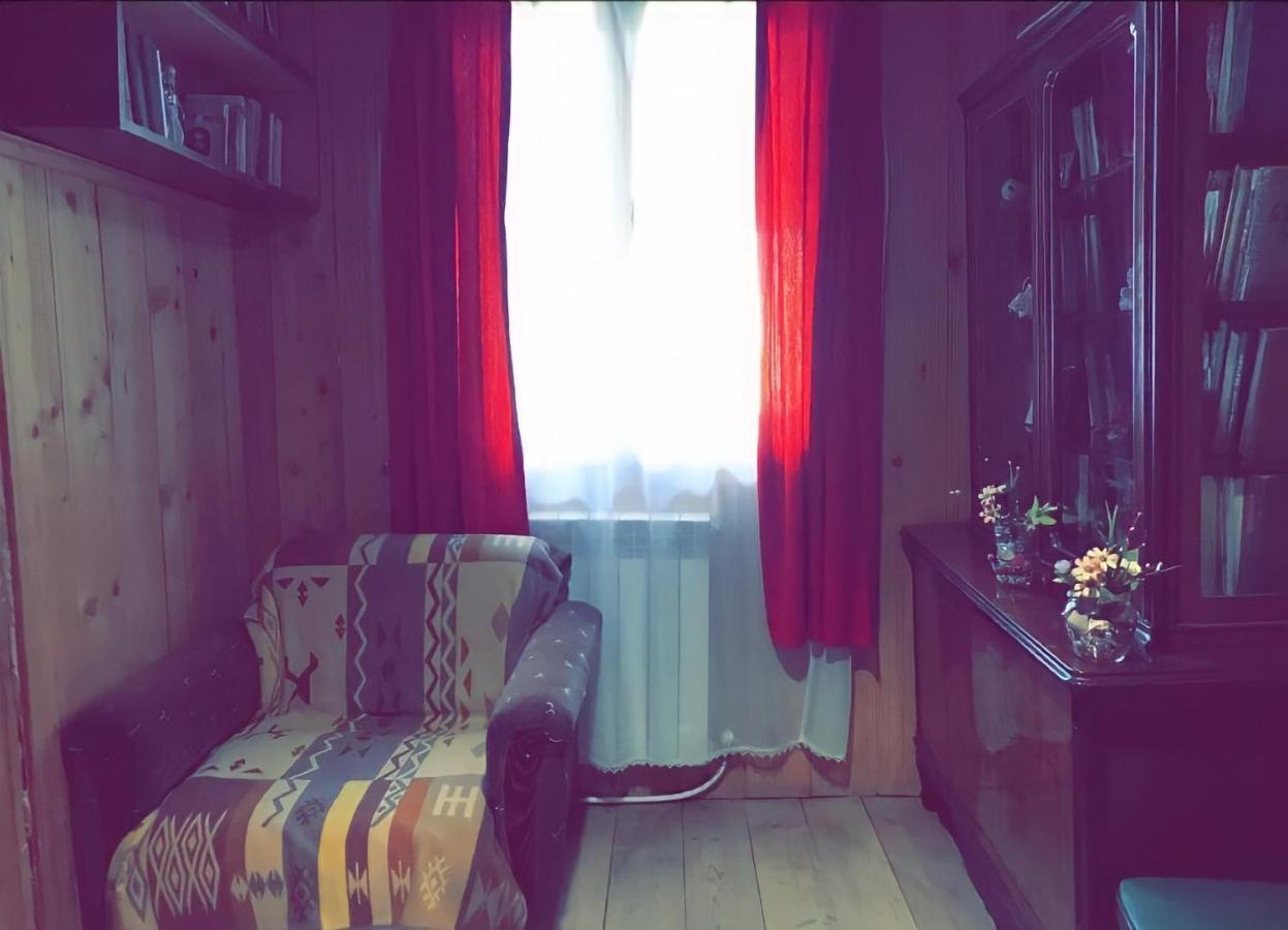 Guesthouse Greenside Borjomi Esterno foto
