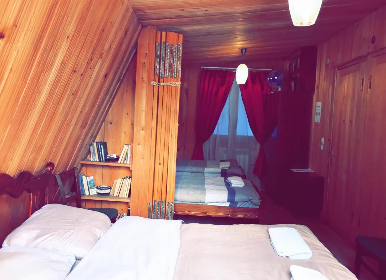 Guesthouse Greenside Borjomi Esterno foto